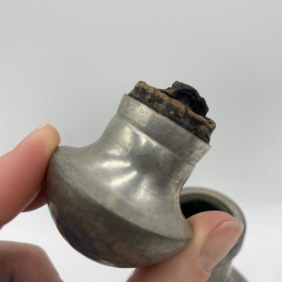 Royal Holland Daalderop Pewter Overlay & Green Glass Decanter bottle w/Stopper V - Picture 4 of 16